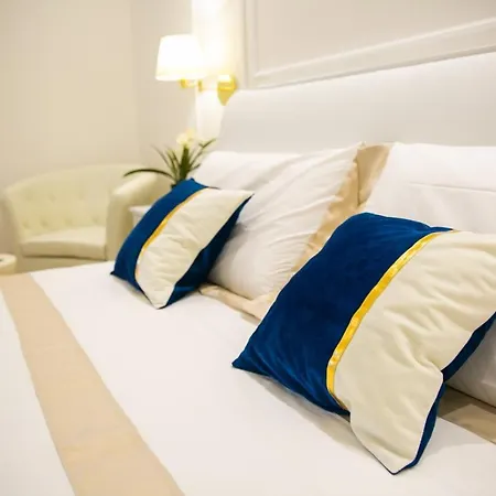 Viale Italia Boutique 3*